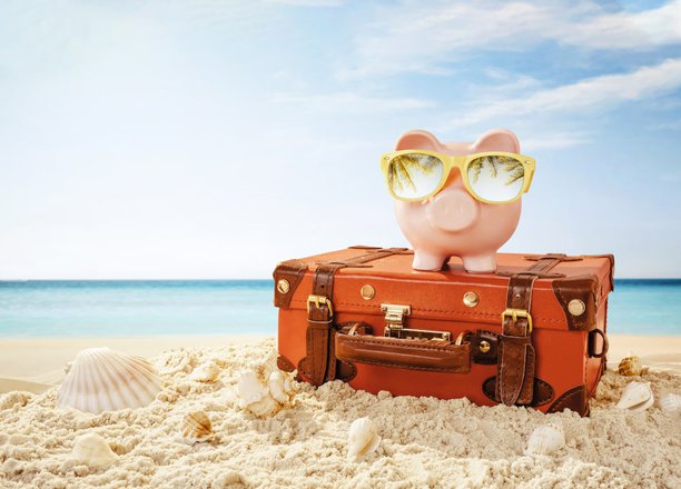 piggy-bank-on-tropical-beach